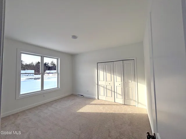 $778,054 | 15 Eastpointe Drive, Wilton, NY 12866