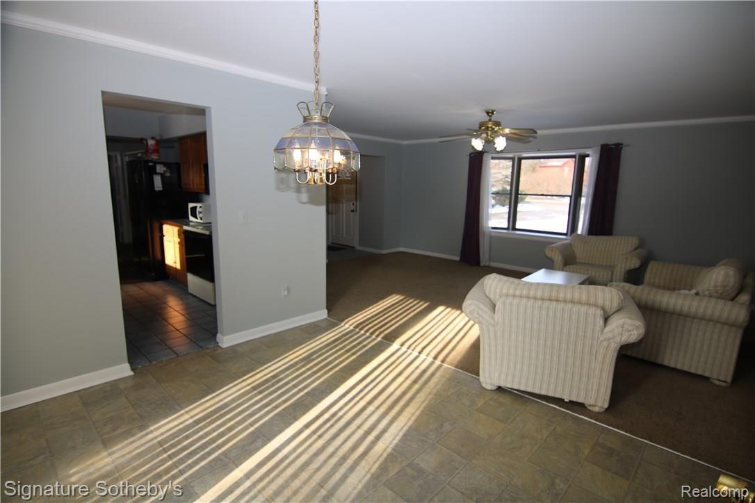 2937 Potter Road Wixom, MI 48393 - Photo 5 of 26 5.jpg