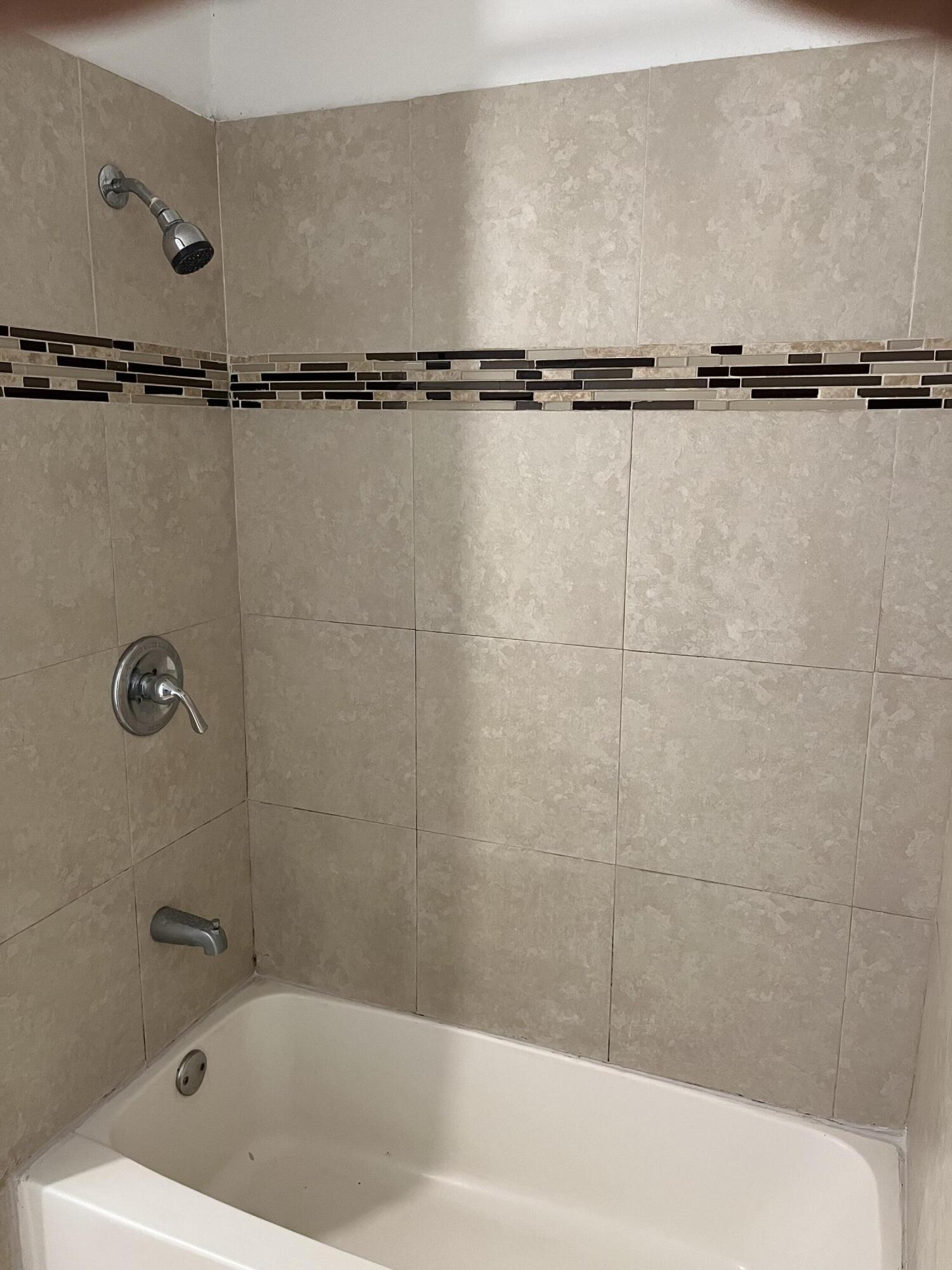 2540 Haverhill Road Northeast Palm Bay, FL 32905 - Photo 12 of 15 IMG_1616