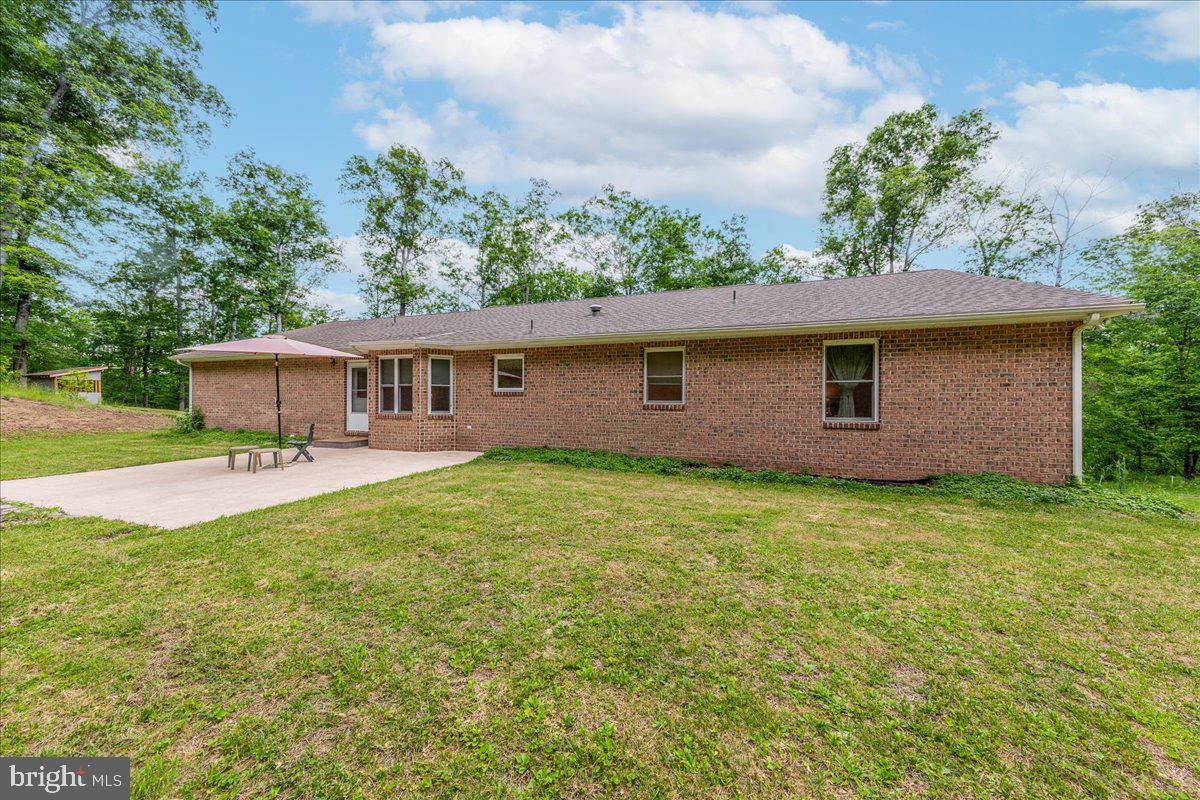 906 Cauthorn Mill Road Middletown, VA 22645 - Photo 5 of 47