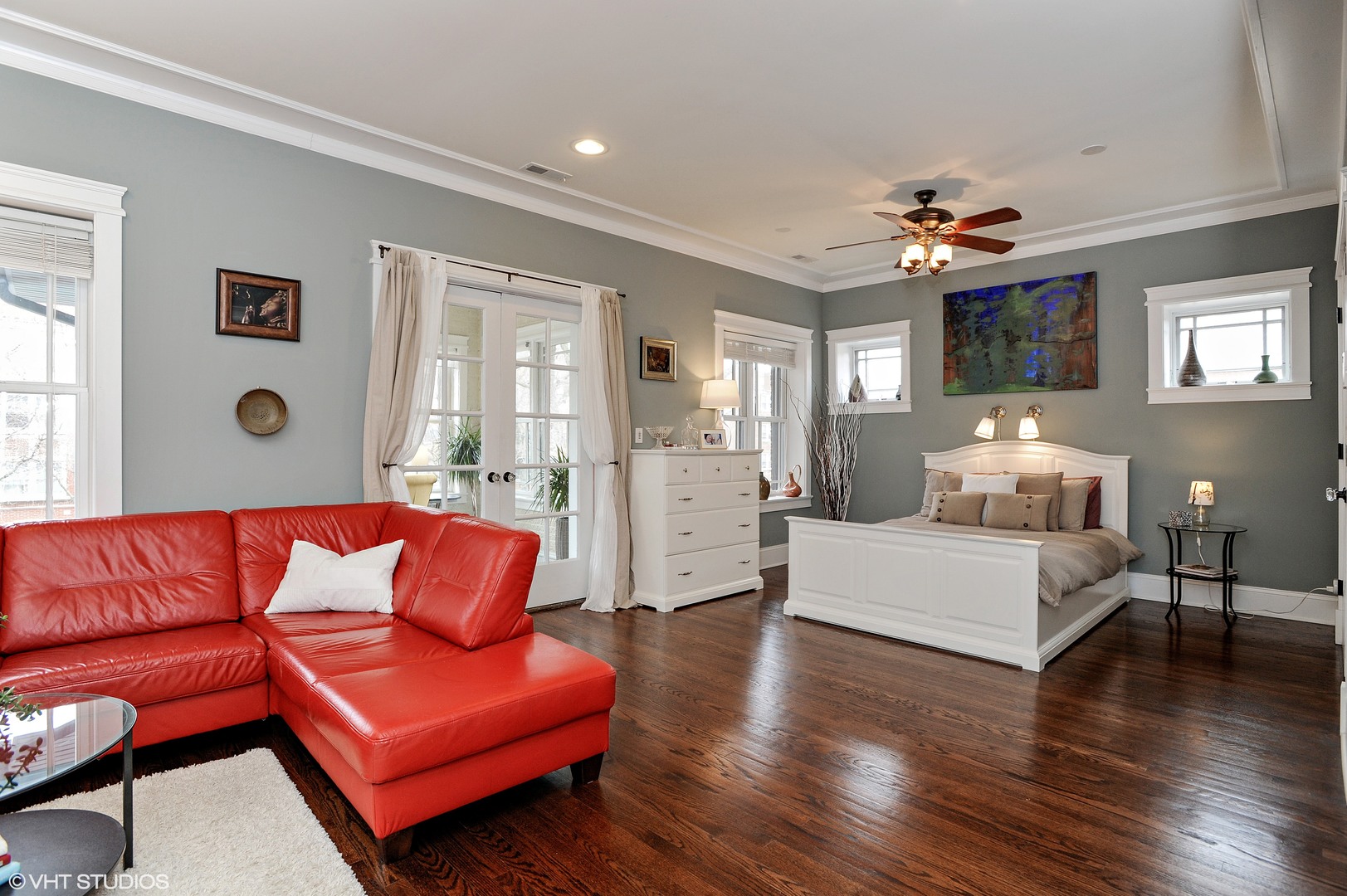 4722 North Malden Street Chicago, IL 60640 - Photo 12 of 42 a living room with furniture and a wooden floor