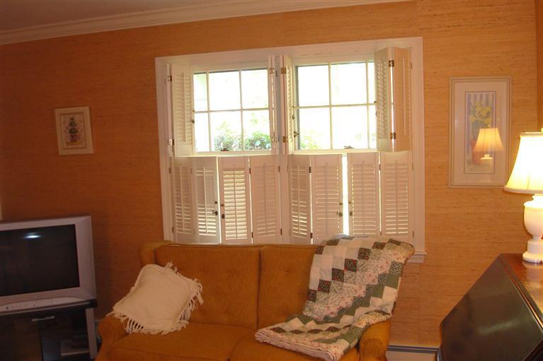 283 Round Cove Road Chatham, MA 02633 - Photo 20 of 24 a living room with furniture and a window