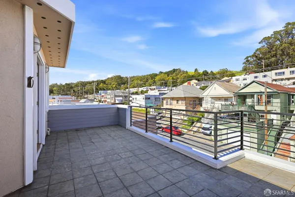 $1,395,000 | 473 Leland Avenue, San Francisco, CA 94134