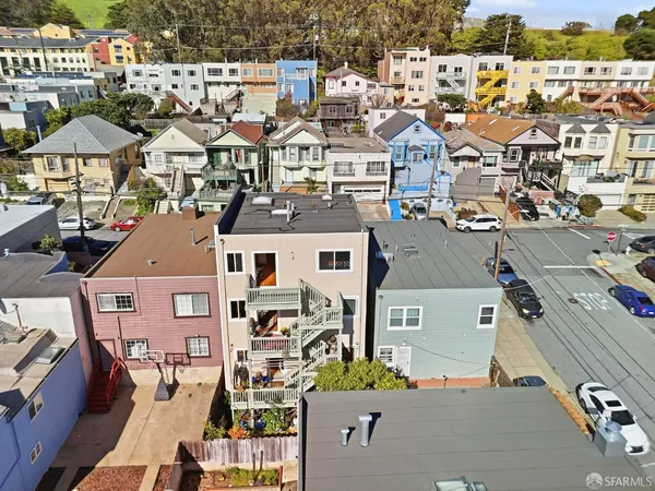 $1,395,000 | 473 Leland Avenue, San Francisco, CA 94134