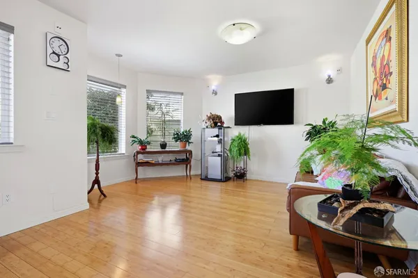$1,395,000 | 473 Leland Avenue, San Francisco, CA 94134