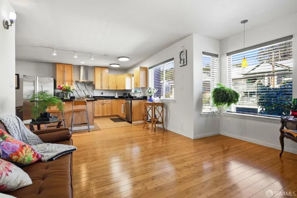 $1,395,000 | 473 Leland Avenue, San Francisco, CA 94134