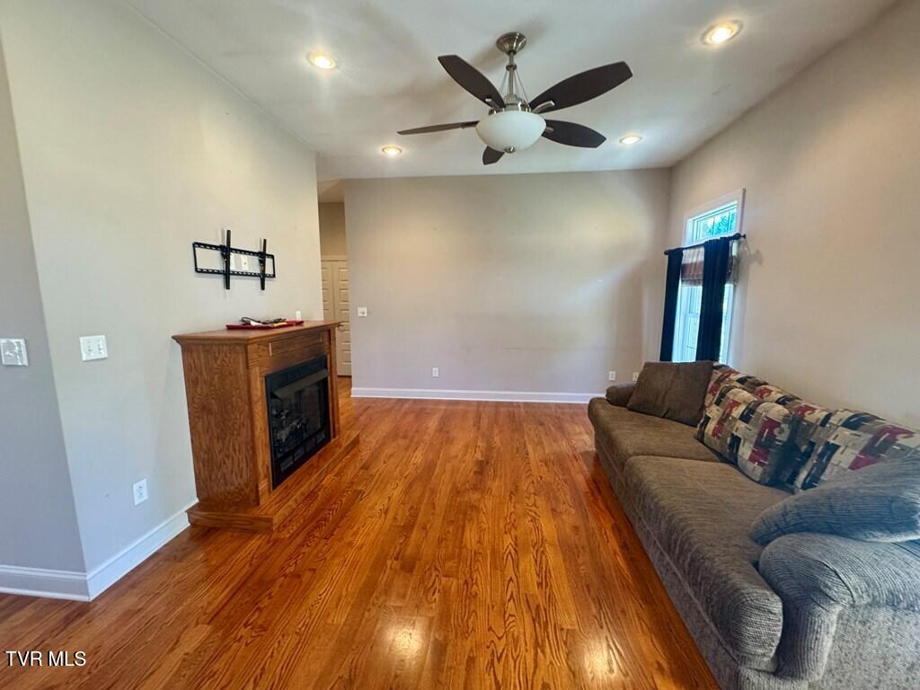 32582 Spring Crest Drive Glade Spring, VA 24340 - Photo 14 of 50 103637_31