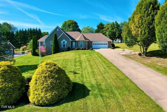 $434,900 | 32482 Spring Crest Drive, Glade Spring, VA 24340