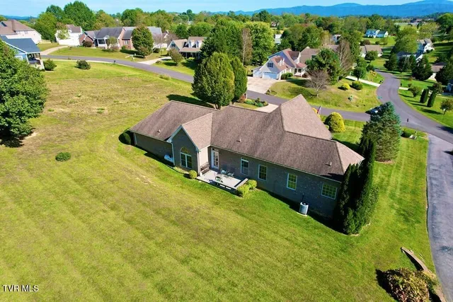 $434,900 | 32482 Spring Crest Drive, Glade Spring, VA 24340