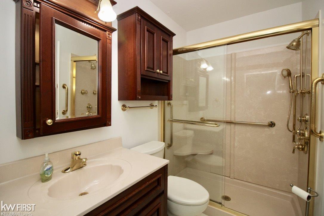 2225 Miller Road Flint, MI 48503 - Photo 25 of 33 50001387-25.JPG