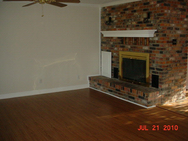 16316 Ferry Road Fairhope, AL 36532 - Photo 4 of 15 Family Room