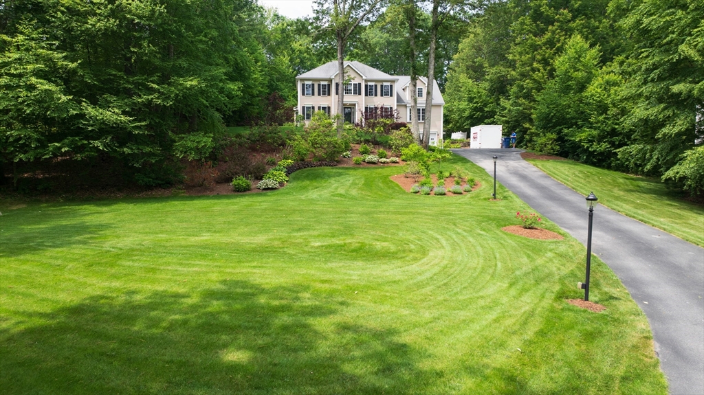 109 McGilpin Road Sturbridge, MA 01566 - Photo 1 of 38 Gallery Image 1