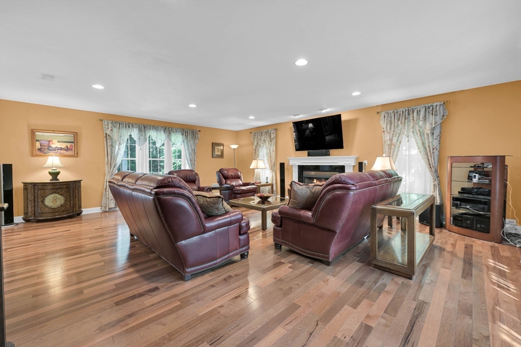 109 McGilpin Road Sturbridge, MA 01566 - Photo 17 of 38 Gallery Image 17