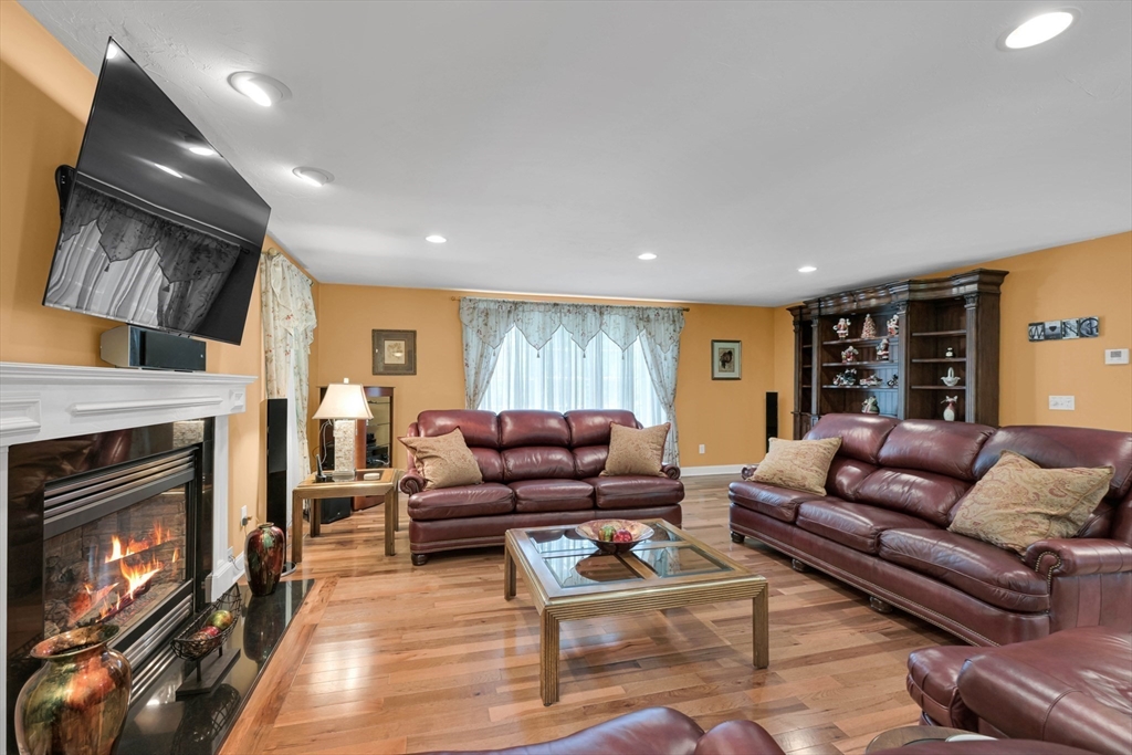 109 McGilpin Road Sturbridge, MA 01566 - Photo 18 of 38 Gallery Image 18