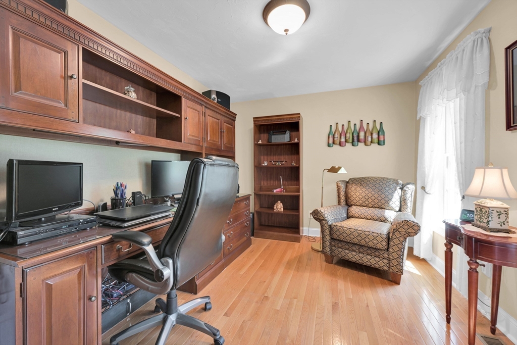 109 McGilpin Road Sturbridge, MA 01566 - Photo 19 of 38 Gallery Image 19