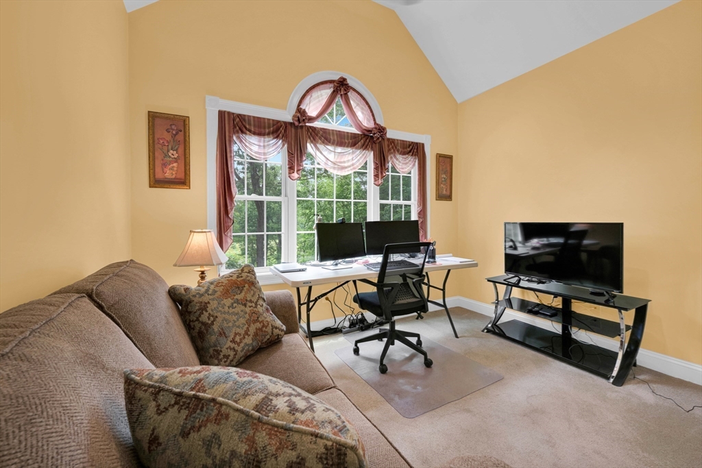 109 McGilpin Road Sturbridge, MA 01566 - Photo 33 of 38 Gallery Image 33