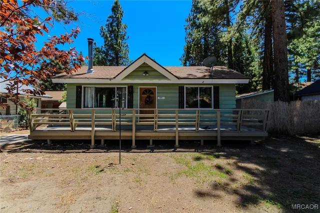 $1,500 | 945 Greenway Drive, Big Bear City, CA 92314