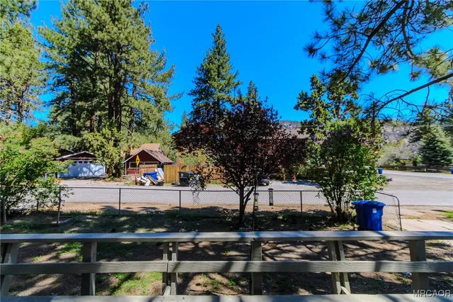$1,500 | 945 Greenway Drive, Big Bear City, CA 92314