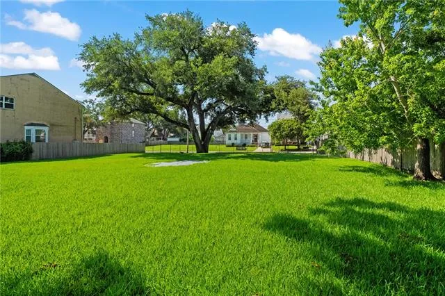 $265,000 | 337 Stafford Place, New Orleans, LA 70124