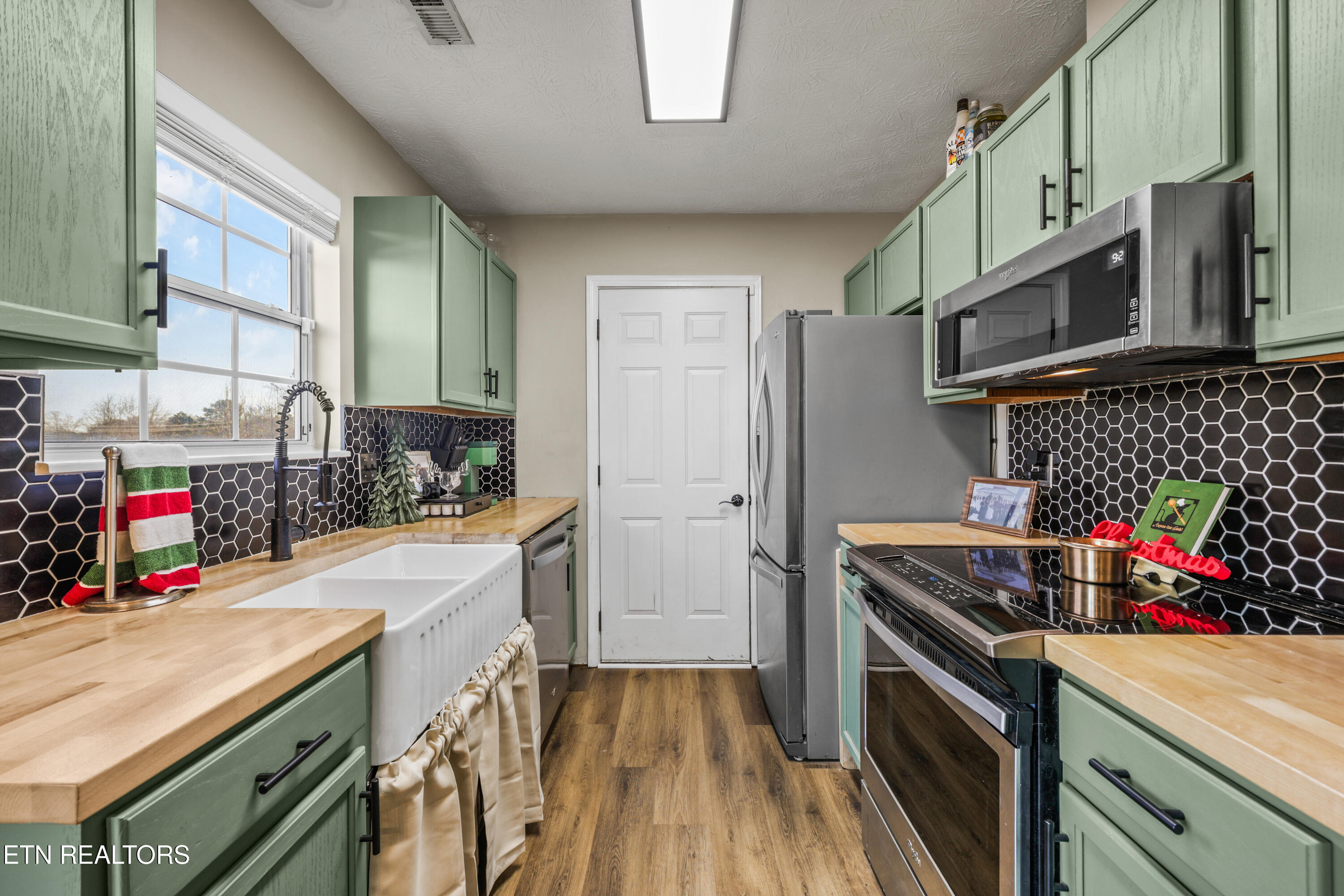 2312 Crestpark Road Knoxville, TN 37912 - Photo 13 of 33 15-2312 Crestpark Rd #64-15