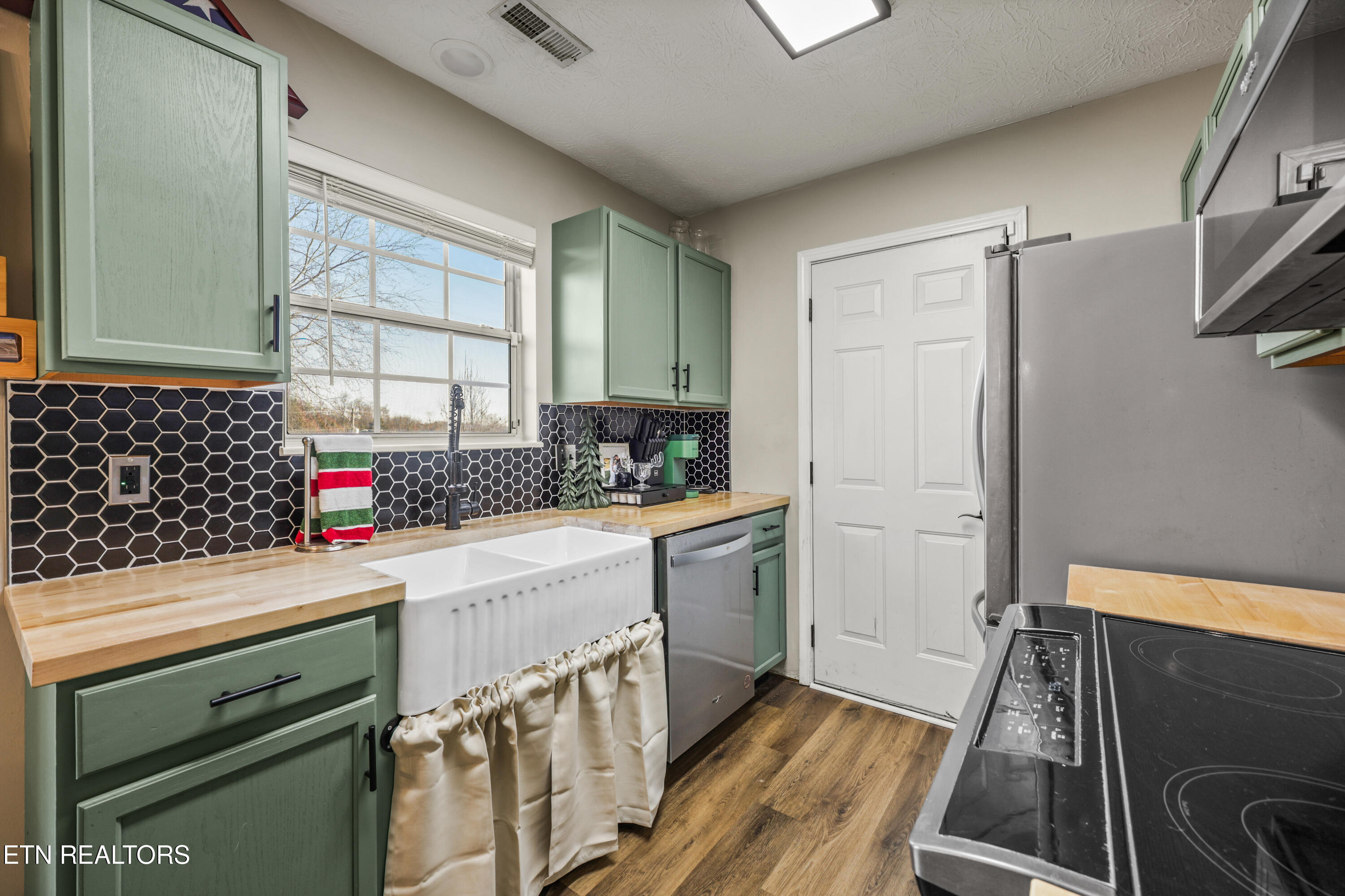 2312 Crestpark Road Knoxville, TN 37912 - Photo 14 of 33 16-2312 Crestpark Rd #64-16