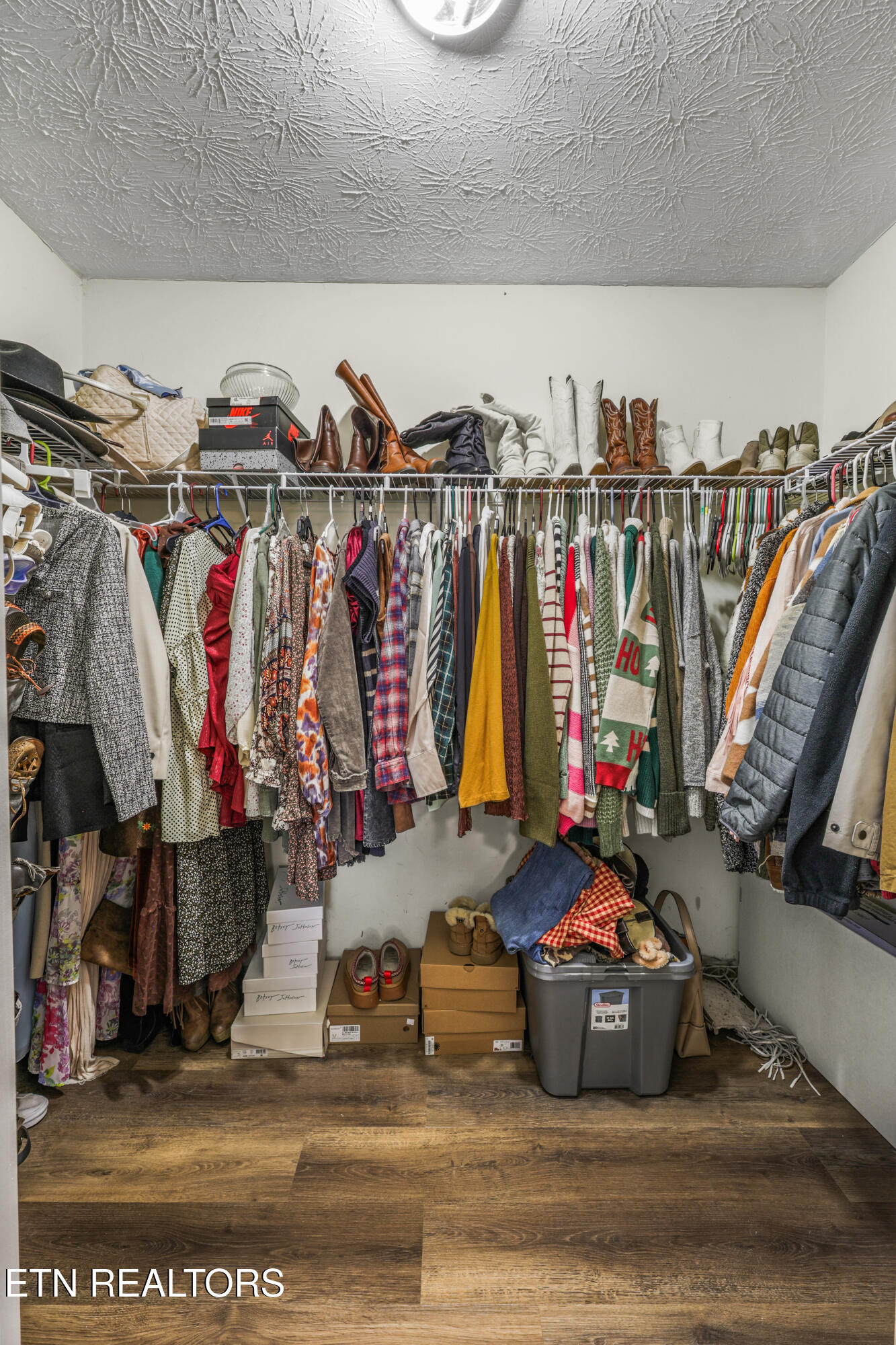 2312 Crestpark Road Knoxville, TN 37912 - Photo 28 of 33 30-2312 Crestpark Rd #64-30