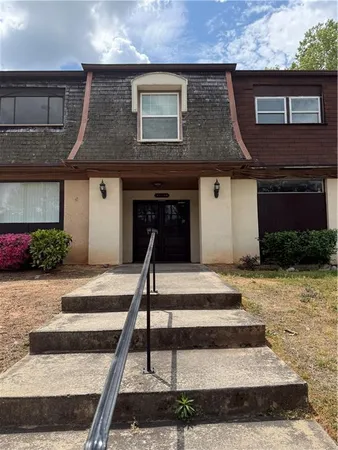$95,000 | 48 Le Parc Fontaine, Lithonia, GA 30038