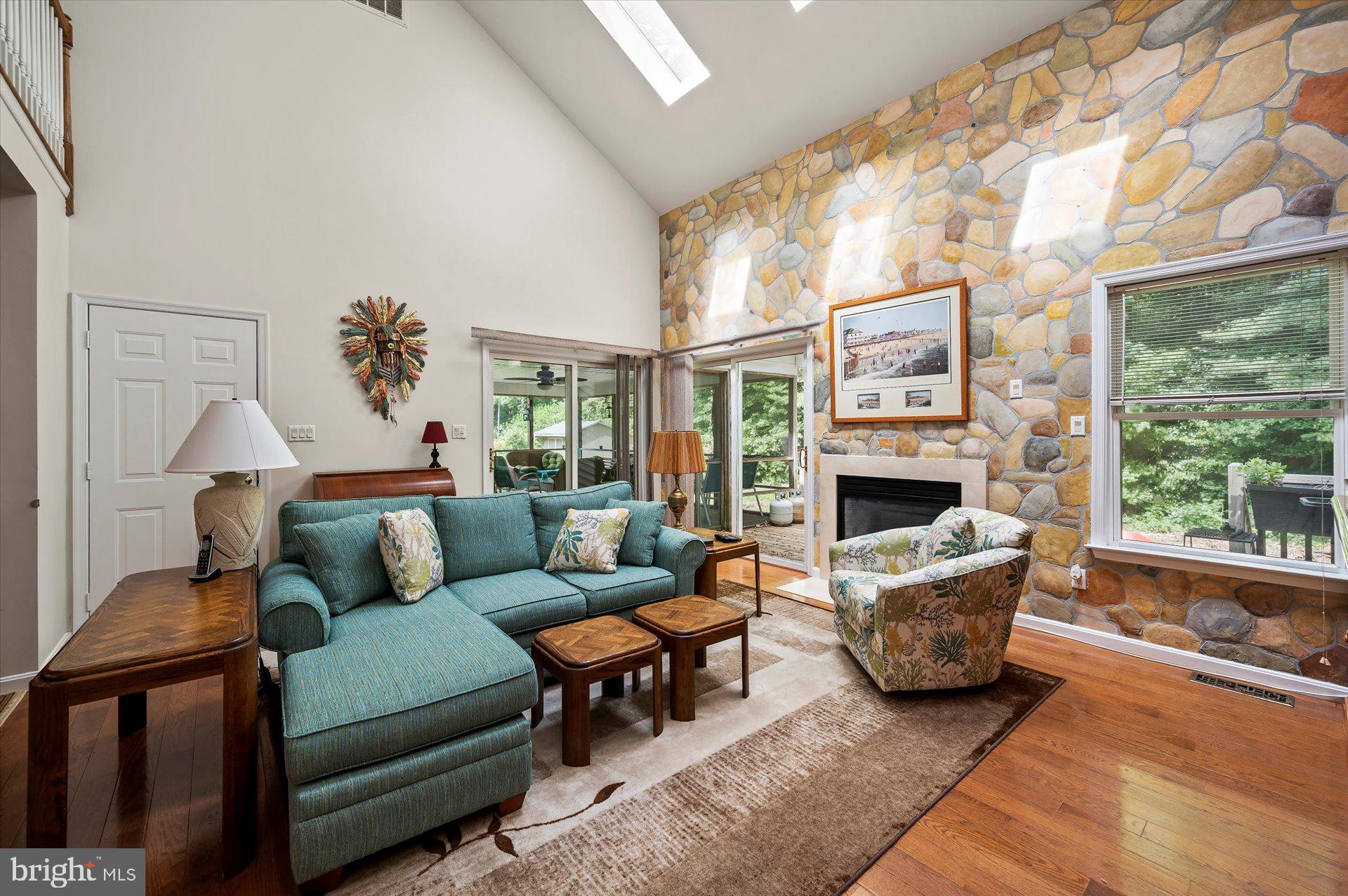 38 Seabreeze Road Ocean Pines, MD 21811 - Photo 3 of 34 Living Area