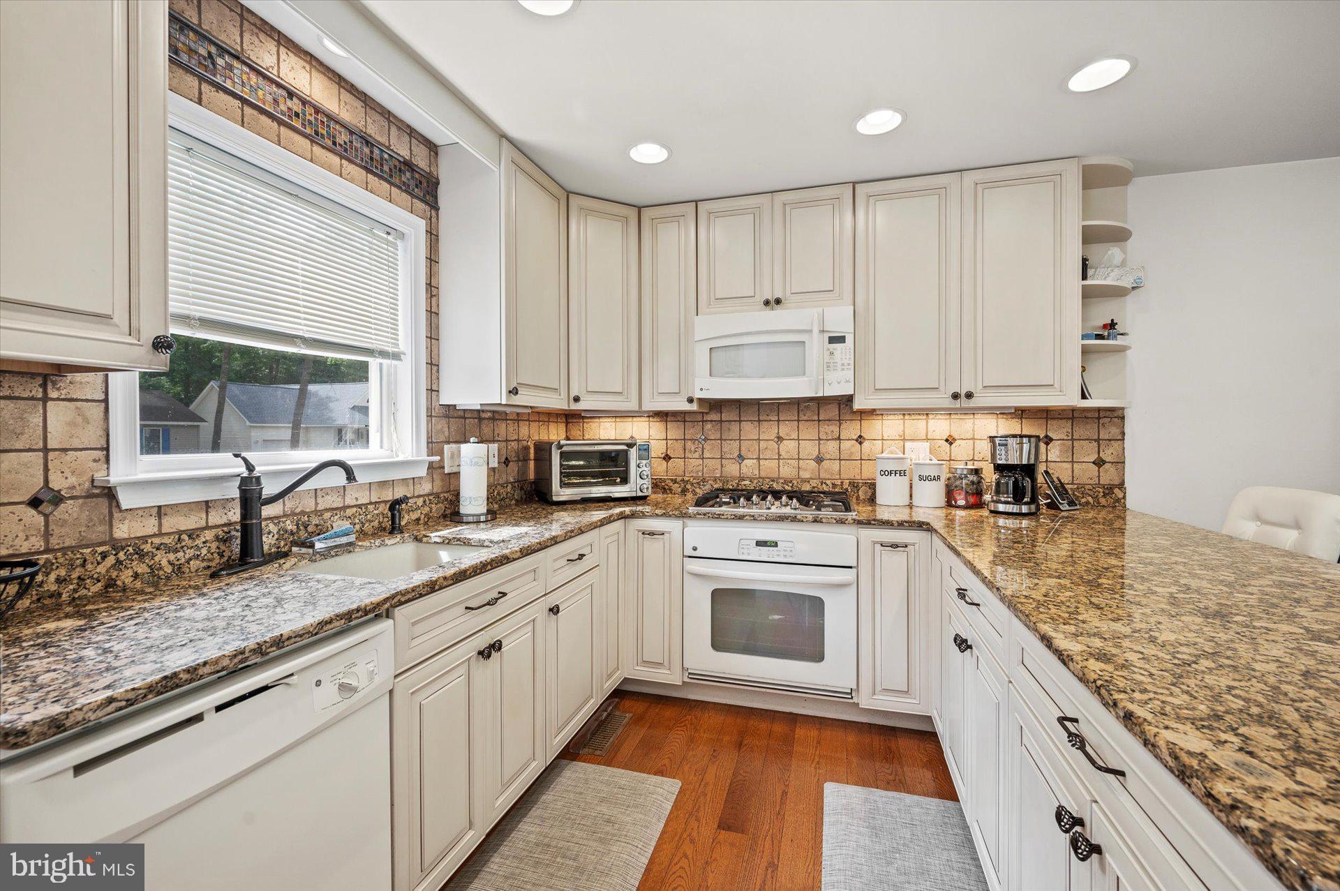 38 Seabreeze Road Ocean Pines, MD 21811 - Photo 5 of 34 Updated Kitchen