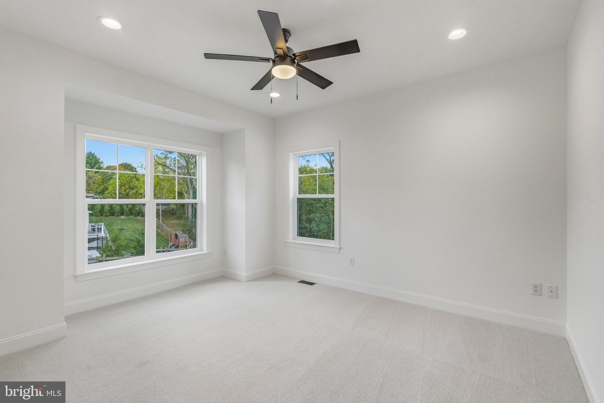 1050 Glen Hall Road Kennett Square, PA 19348 - Photo 19 of 42 an empty room with a window