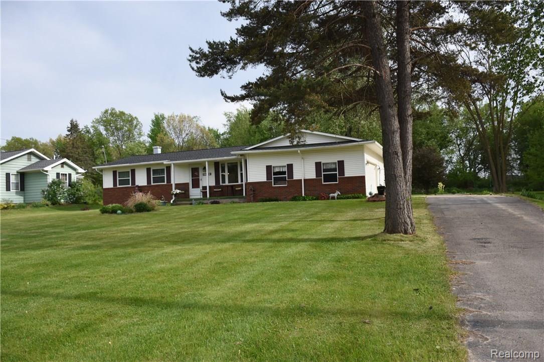 10326 Coolidge Road Goodrich, MI 48438 - Photo 1 of 40 DSC_2612.JPG