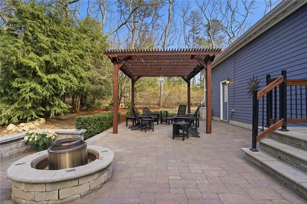 $795,000 | 479 Gravelly Hill Road, South Kingstown, RI 02879