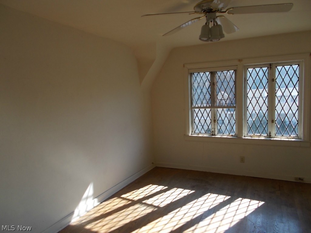 1200 Pomona Road Cleveland, OH 44121 - Photo 13 of 14