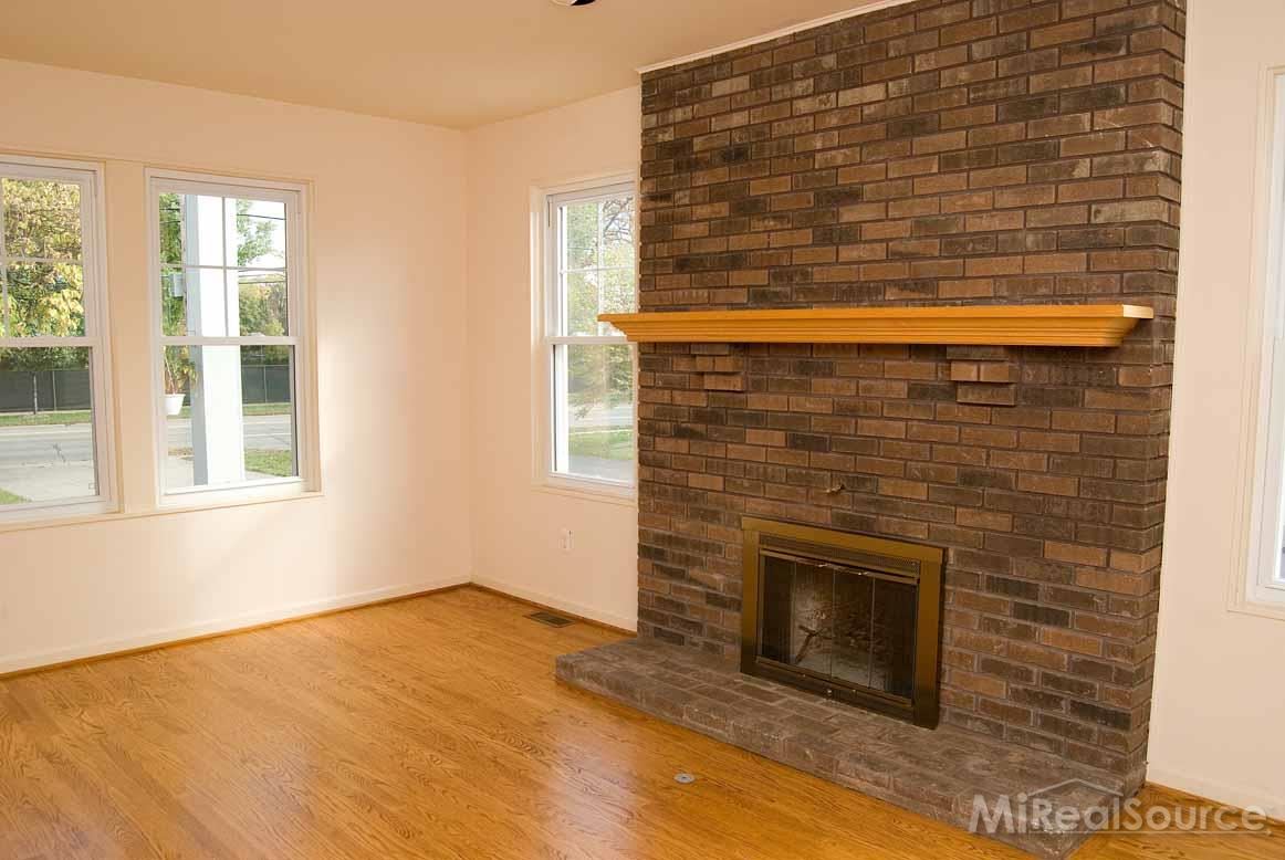 2039 Rochester Road Royal Oak, MI 48073 - Photo 8 of 29