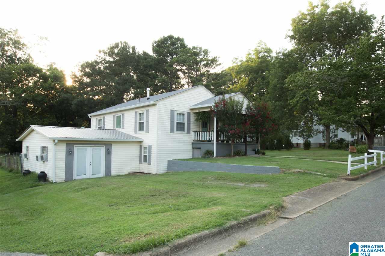 107 Hickory Avenue Southwest Cullman, AL 35055 - Photo 1 of 23