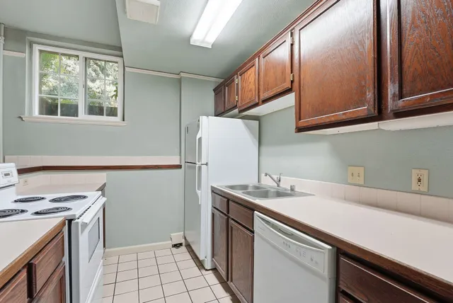 $245,000 | 852 North Summit Boulevard, Unit 101, Spokane, WA 99201