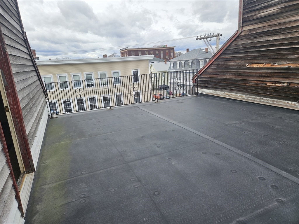 490 School Street, Unit 2 Lowell, MA 01851 - Photo 20 of 26