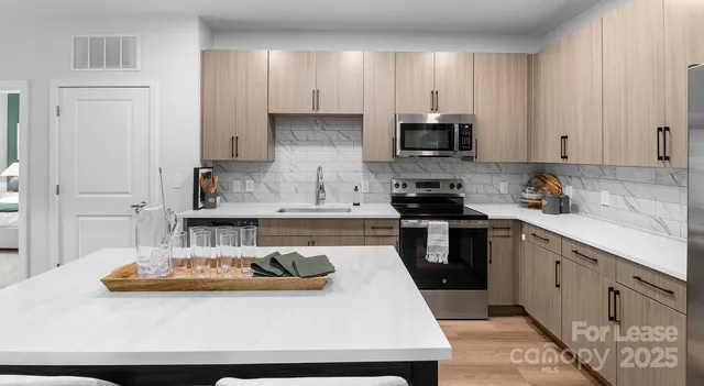 $1,405 | 2546 Perimeter Pointe Parkway, Unit 1B 1, Charlotte, NC 28208