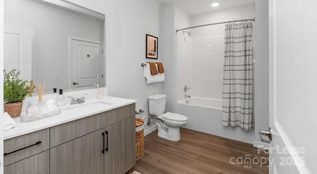 $1,405 | 2546 Perimeter Pointe Parkway, Unit 1B 1, Charlotte, NC 28208