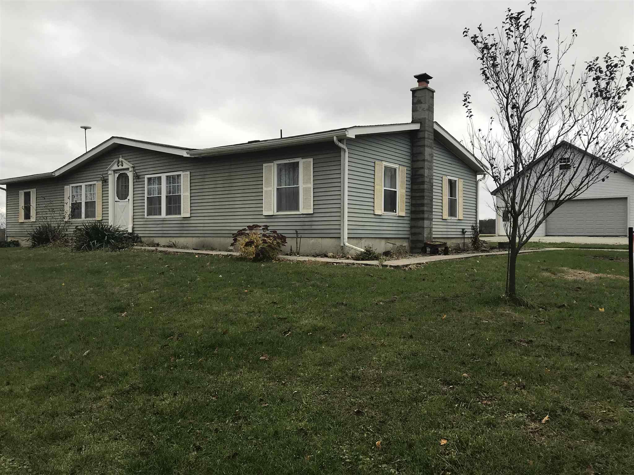 912 County Road 71 Butler, IN 46721 - Photo 1 of 29
