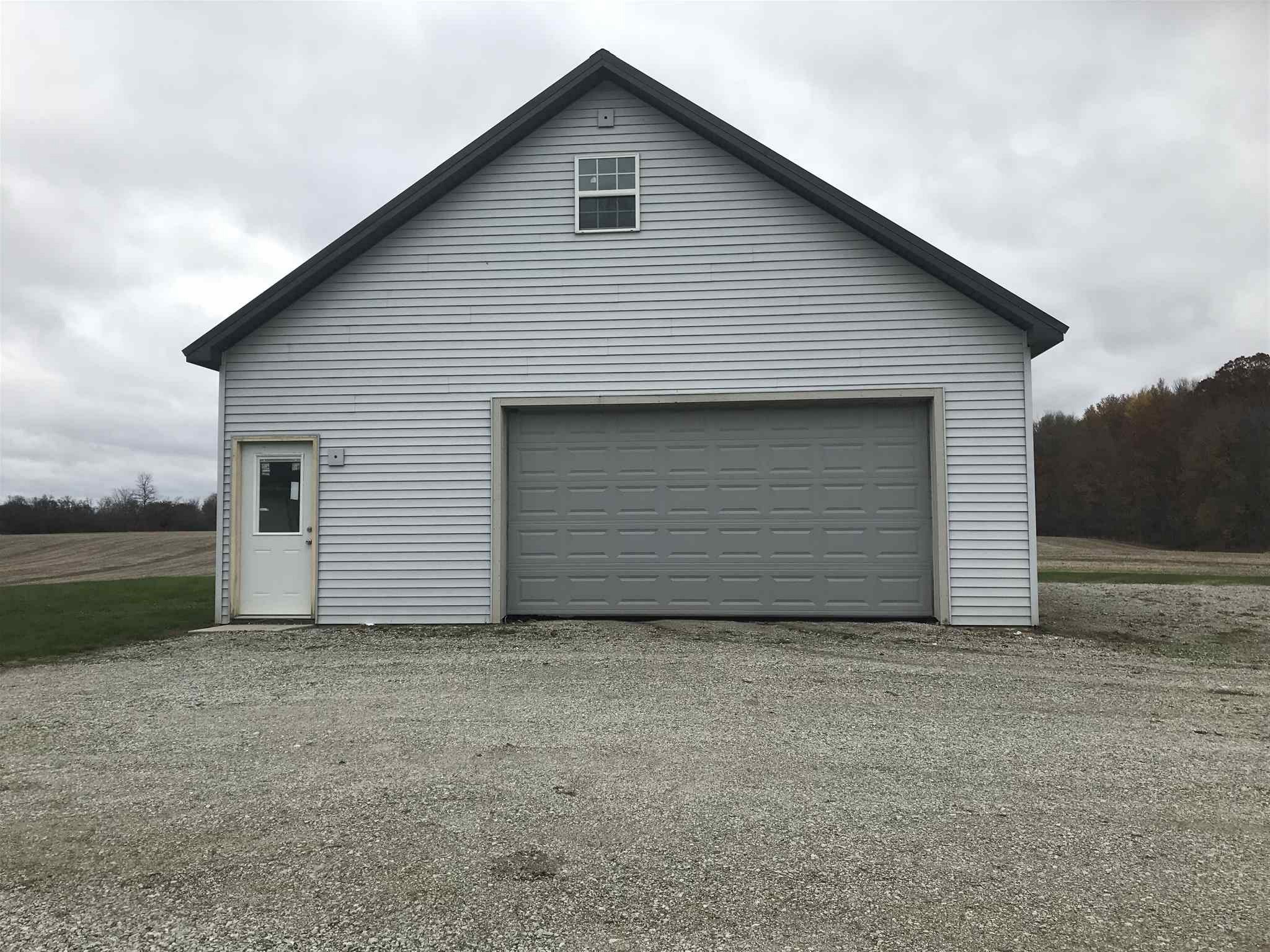 912 County Road 71 Butler, IN 46721 - Photo 3 of 29