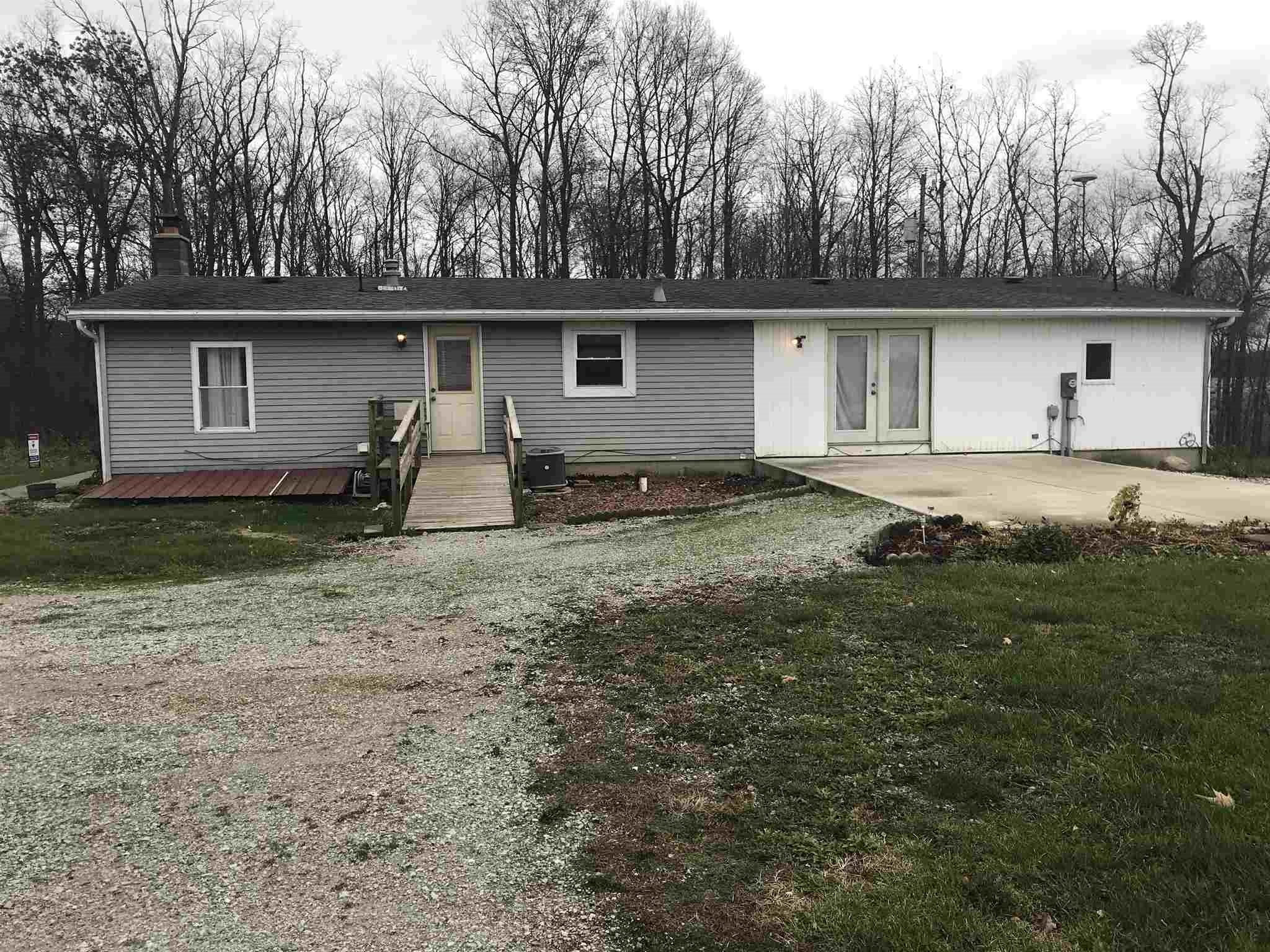 912 County Road 71 Butler, IN 46721 - Photo 8 of 29