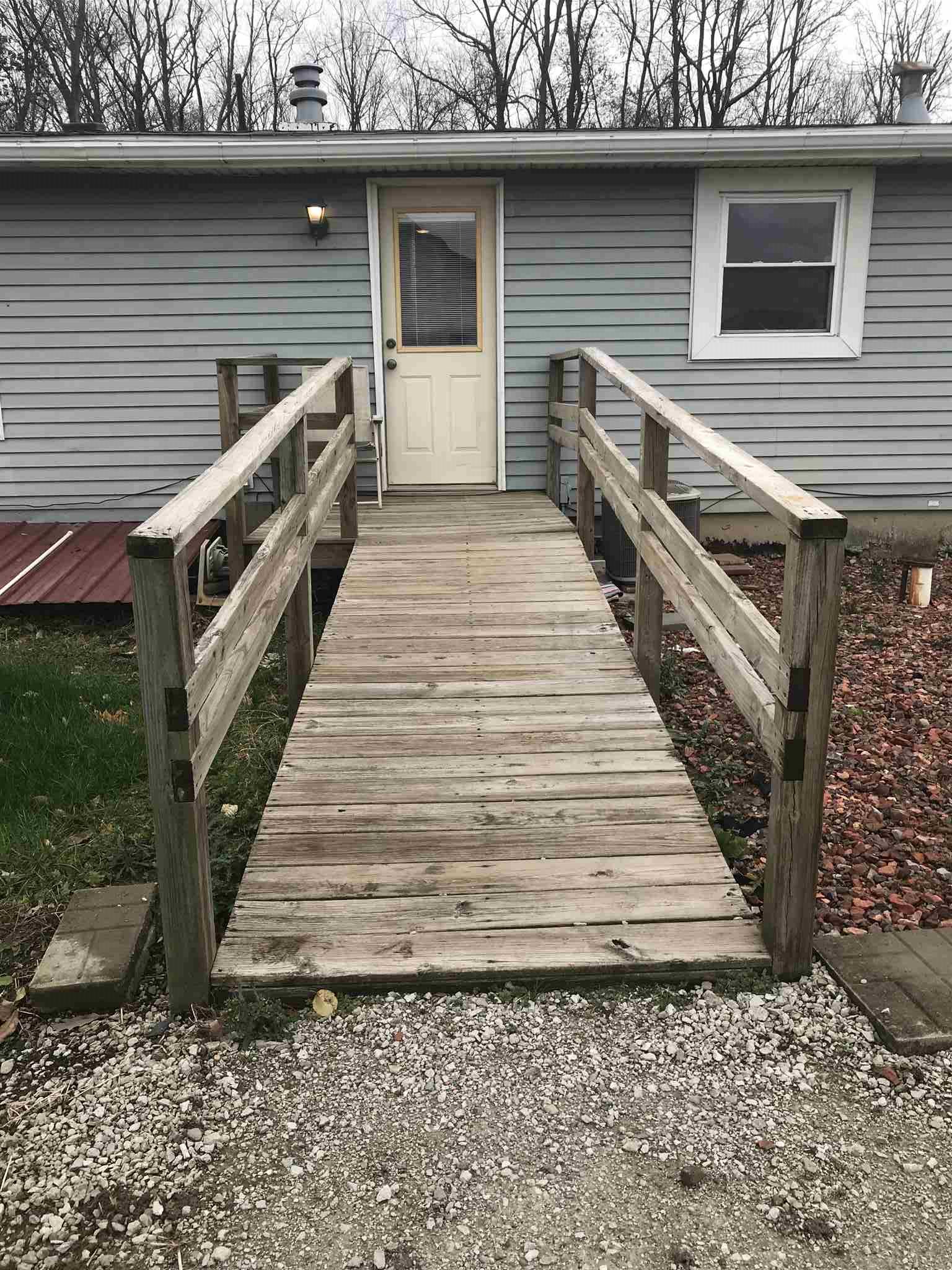 912 County Road 71 Butler, IN 46721 - Photo 9 of 29