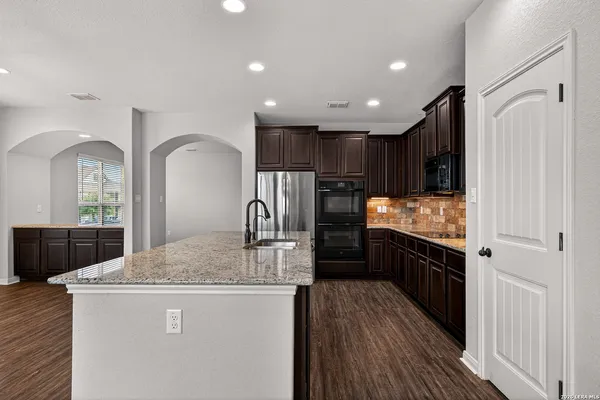 $2,900 | 3643 Conrads Cloud Drive, New Braunfels, TX 78130