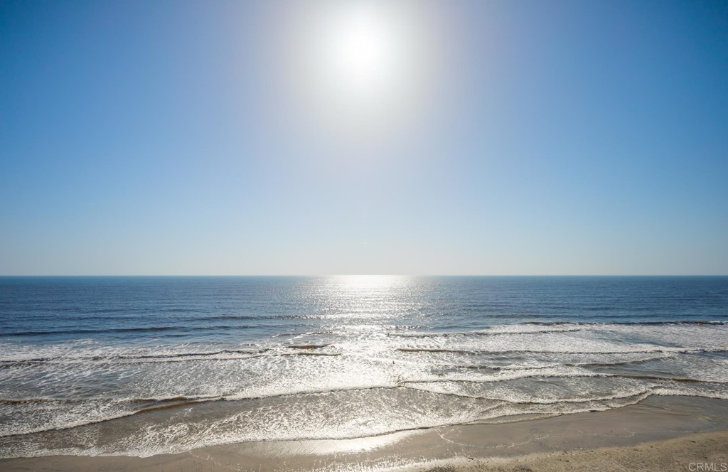 510 4th Street, Unit 3C Encinitas, CA 92024 - Photo 24 of 30 a view of a room