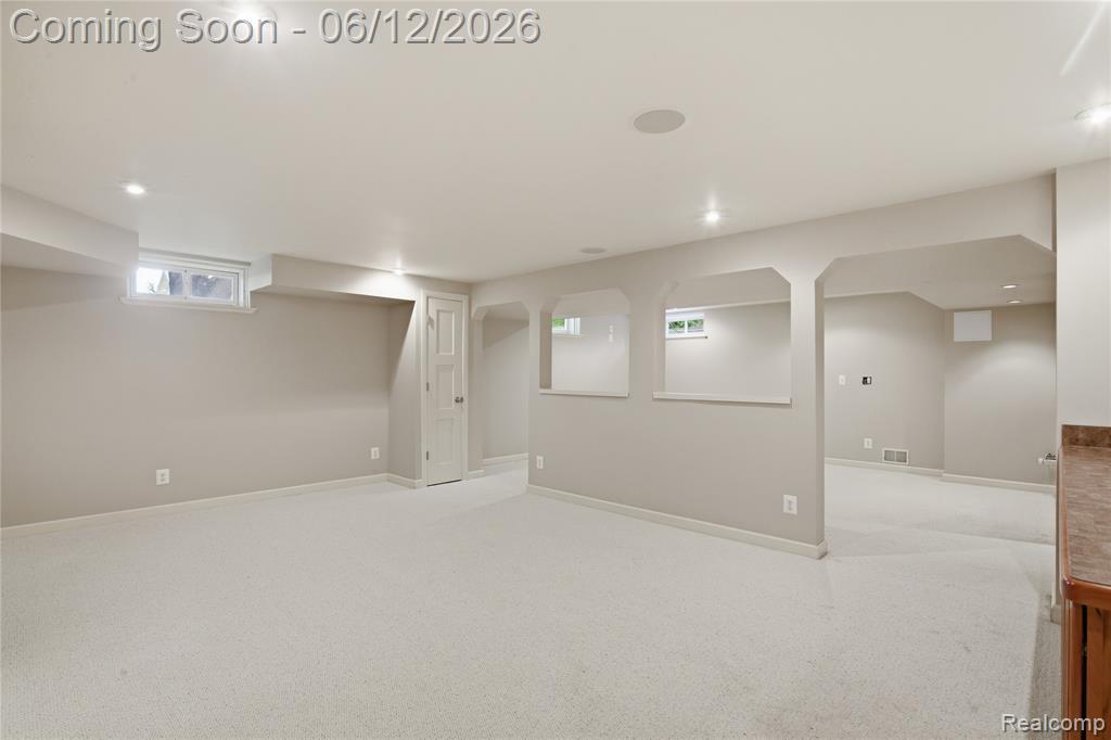 830 Hemingway Road Lake Orion, MI 48362 - Photo 36 of 70