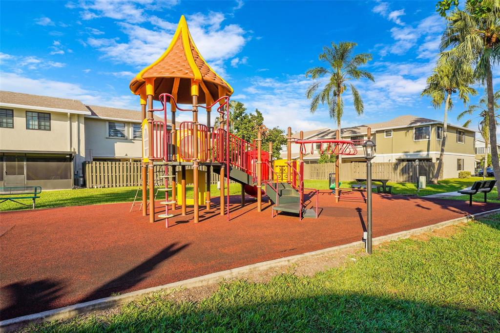 1030 Northwest 107th Avenue, Unit 1030 Pembroke Pines, FL 33026 - Photo 29 of 39