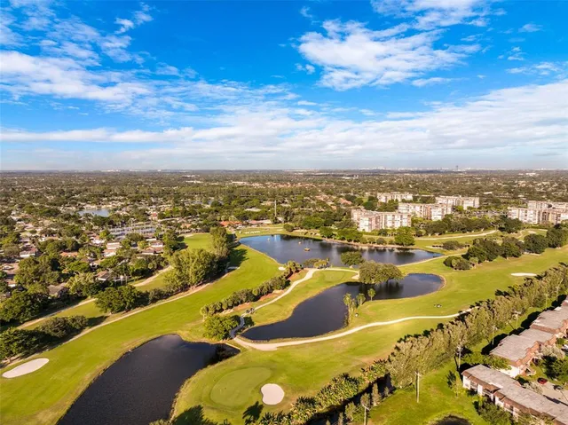 $440,000 | 1030 Northwest 107th Avenue, Unit 1030, Pembroke Pines, FL 33026