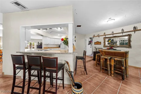 $895,000 | 813 105th Avenue North, Naples, FL 34108