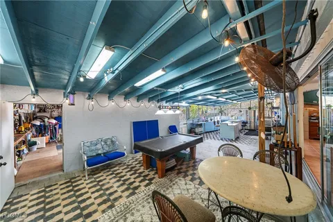 $895,000 | 813 105th Avenue North, Naples, FL 34108